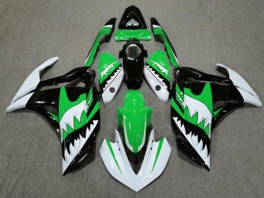 Tiburón Blanco & Verde 15-18 R3 Carenados Moto